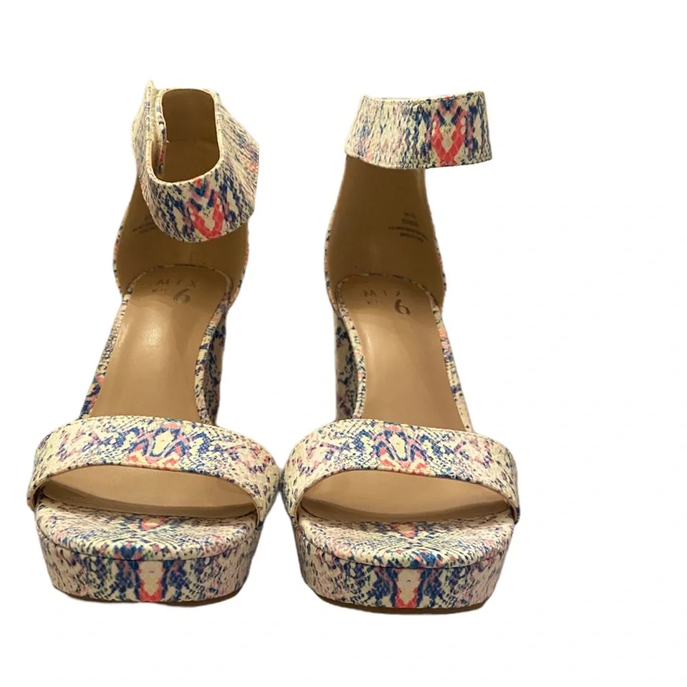 Mix no 6 Traci platform pastel reptile print Velcro ankle strap sandal sz 9.5